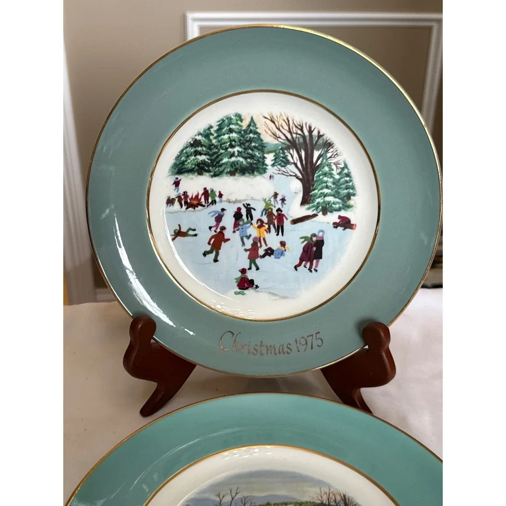 Avon Christmas Plates 1973 First Edition 1975 Enoch Wedgwood England Set of 2